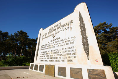 Monument a la Division Marocaine - Vimy / Samuel Dhote